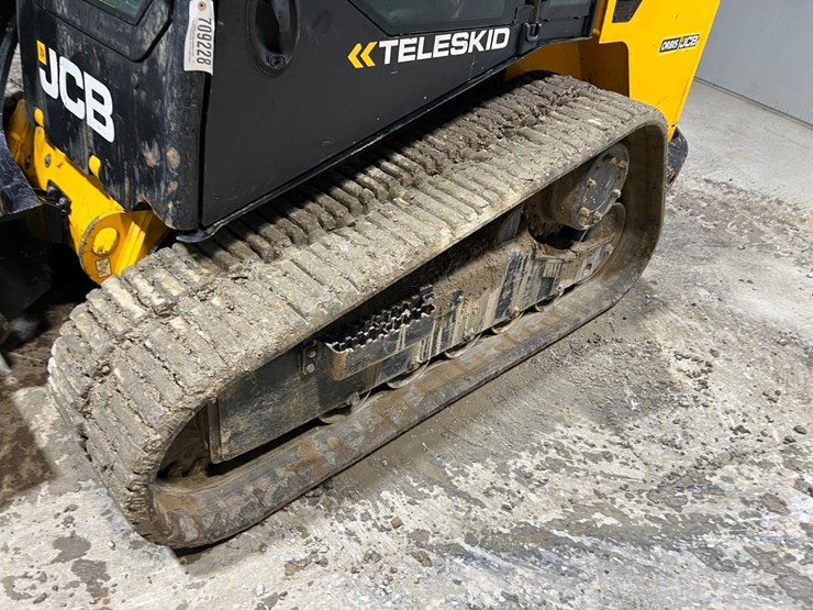 jcb-3ts-8t-image-13