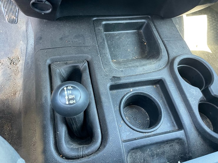 2017-dodge-3500-image-31