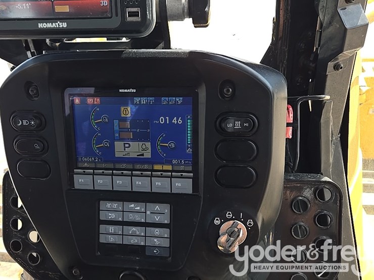 2022-komatsu-d71pxi-24-image-70