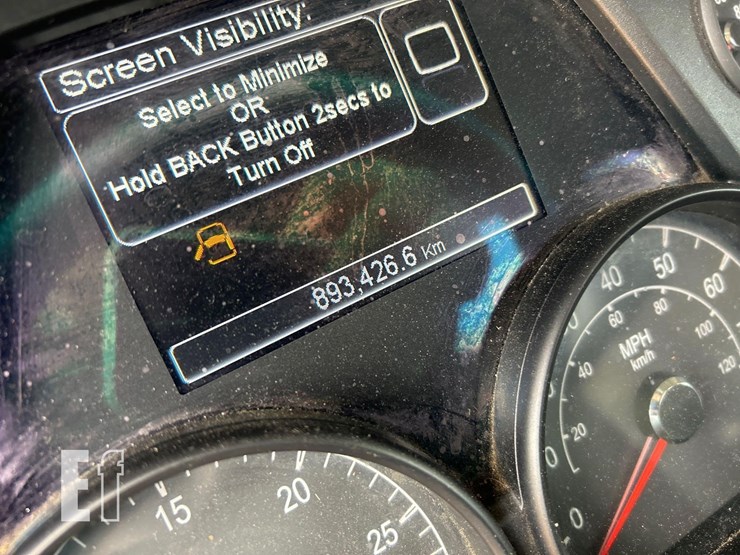 2018-peterbilt-579-image-64