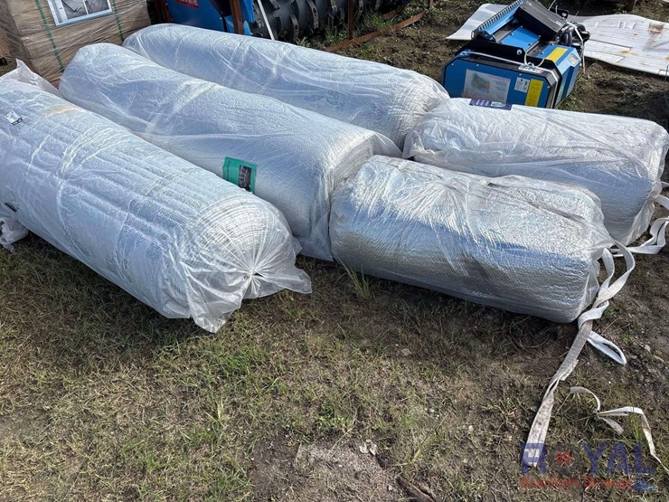 rolls-of-bubble-aluminum-foil-reflective-insulation-image-2