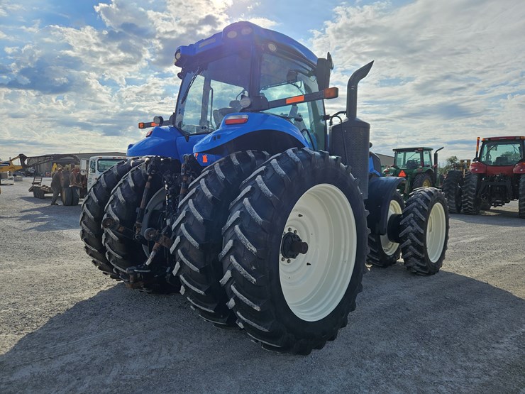 2015-new-holland-t8.410-image-17