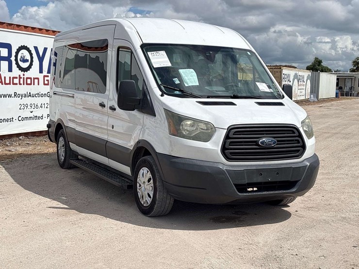 2015-ford-transit-image-2