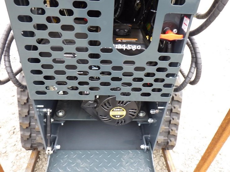 2025-sdlanch-sdll50-skid-steer-tracked-loader-image-9