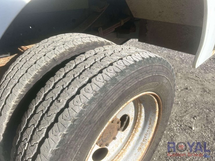 2012-ford-f550-image-39