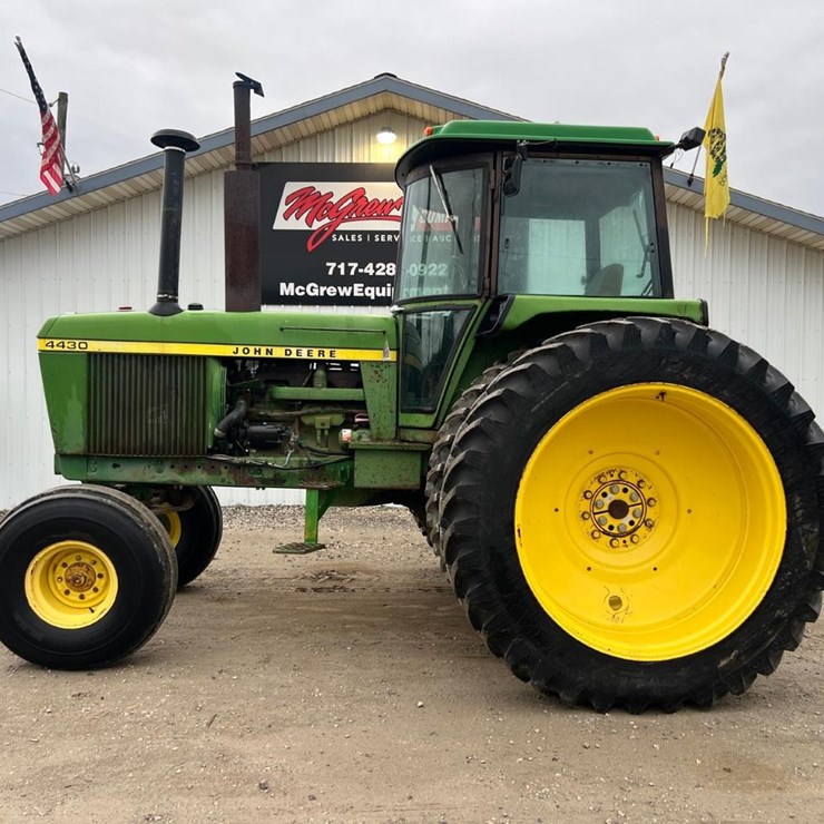 JOHN DEERE 4430