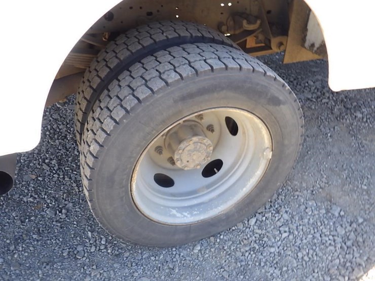 2003-ford-f450-image-28