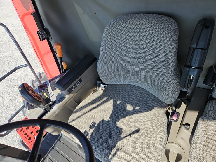 2009-case-ih-6088-image-8