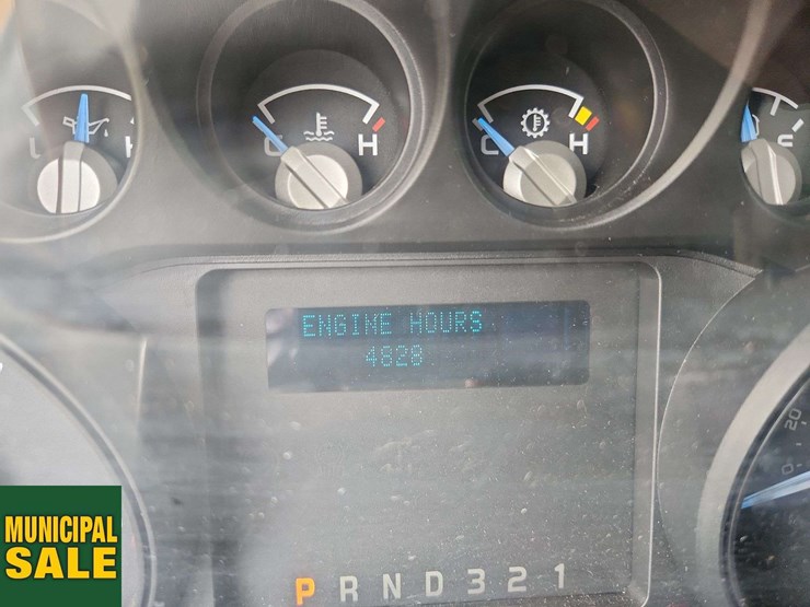 2012-ford-f550-image-8