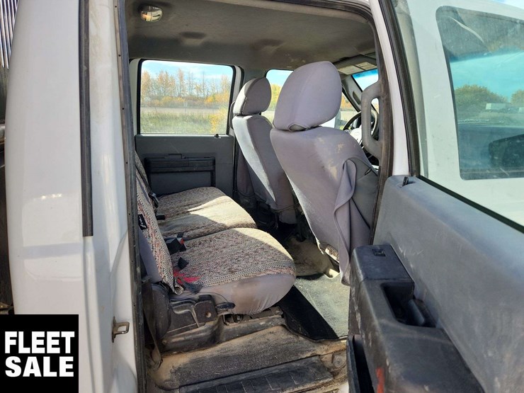 2016-ford-f550-image-24