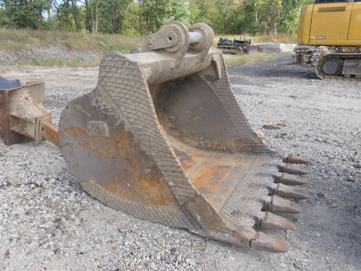 60''-bucket-for-336e-image-2
