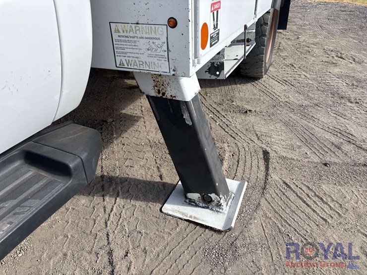 2015-ford-f550-image-23