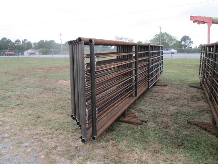 #66-•-(9)-freestanding-panels-&-(1)-gate-inv-#-29807-image-3