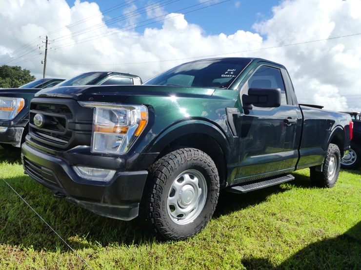 2021-ford-f150-xl-image-1