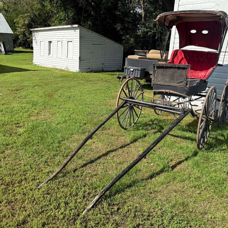 Studebaker One Seater Buggy, Single Horse Hookup with Canopy