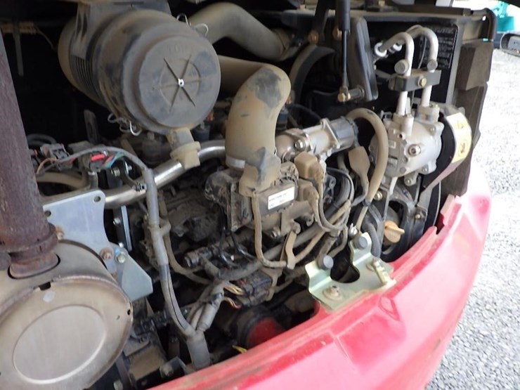 takeuchi-tb240-image-29