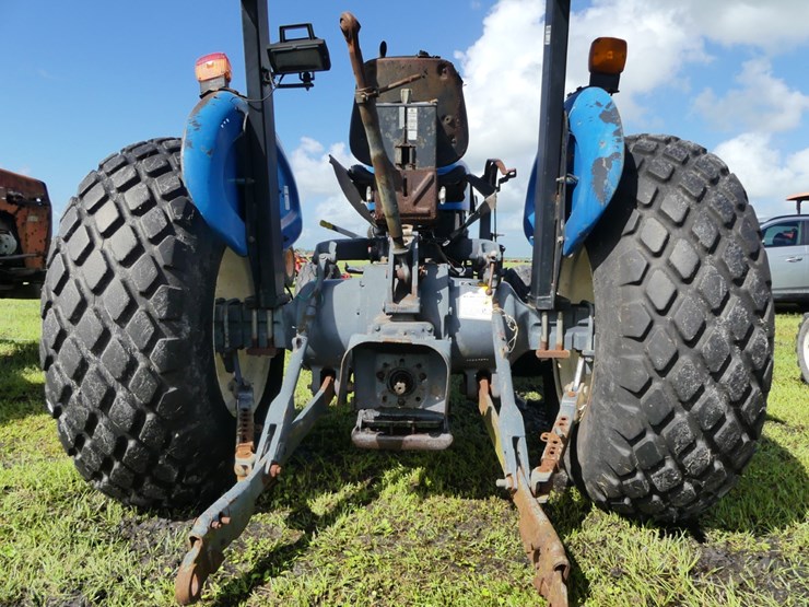 new-holland-3930-image-5