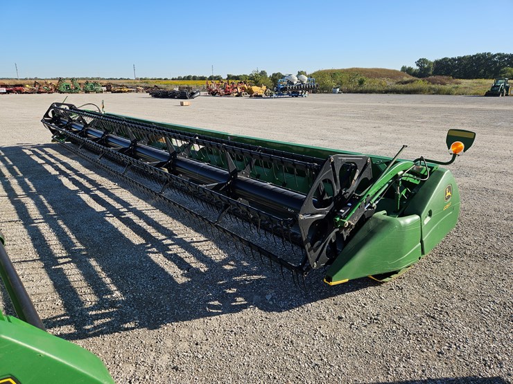 2010-john-deere-635f-image-1