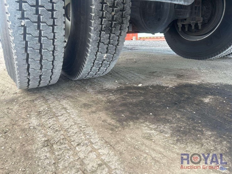 2017-ford-f650-image-27