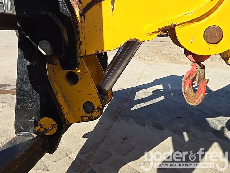 2016-jcb-510-56-image-12