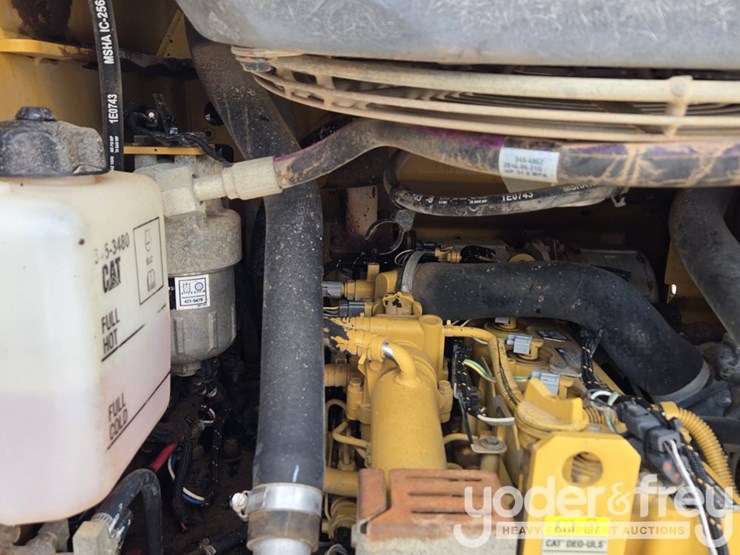 2016-caterpillar-259d-image-37
