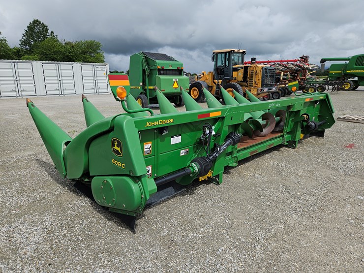 2011-john-deere-608c-image-7