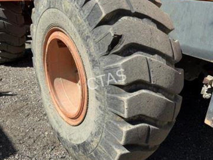 #221-•-doosan-wheel-loader-w/-bucket-image-6
