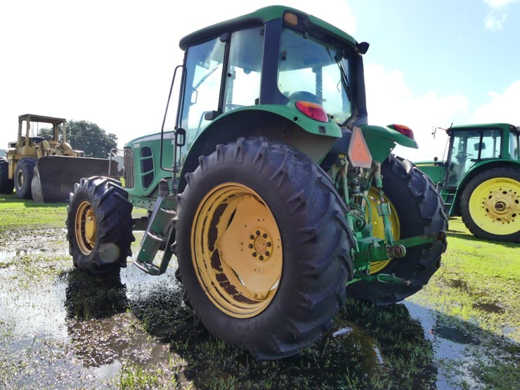 john-deere-7230-image-4