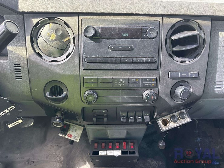 2016-ford-f550-image-10