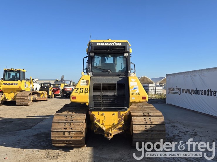 2020-komatsu-d61pxi-24-image-4