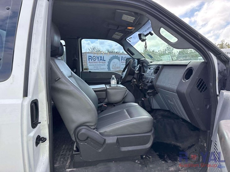 2016-ford-f550-image-36