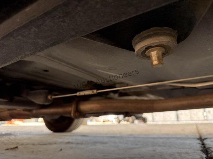 2009-ford-crown-victoria-sdn-image-24