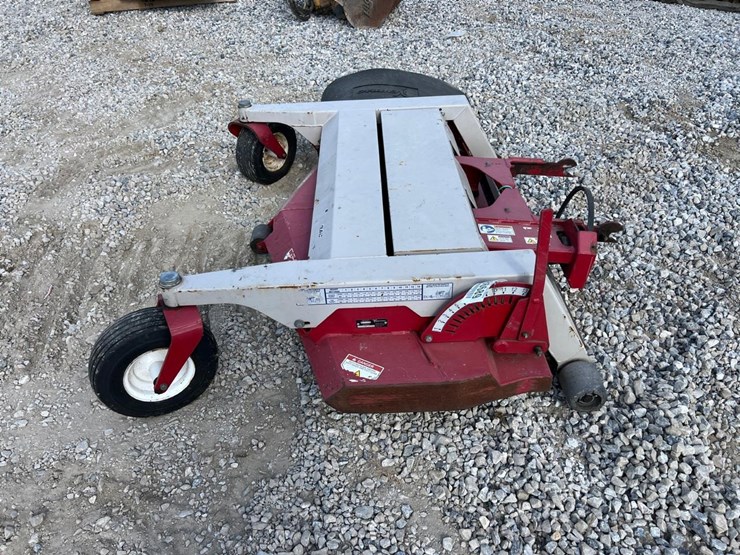 ventrac--60"-hm602-finish-mower-image-2