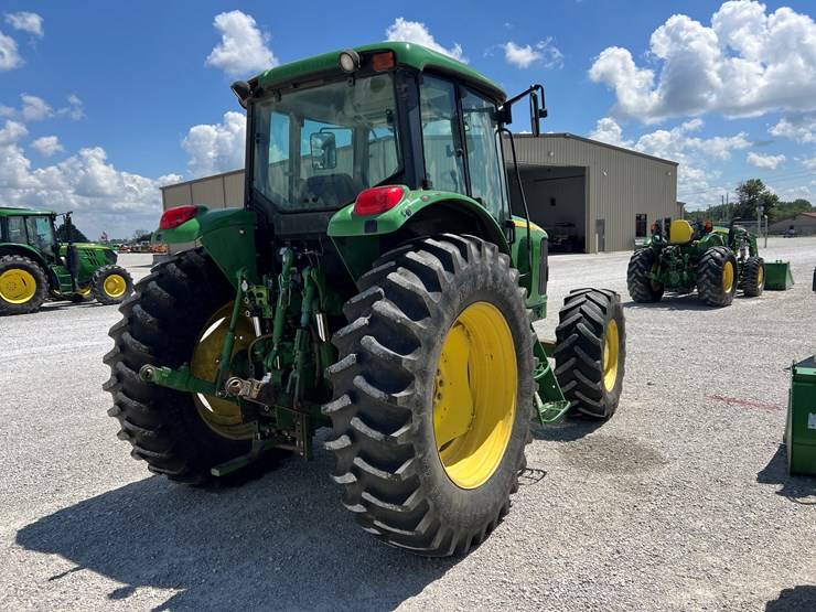 2006-john-deere-6715-image-18