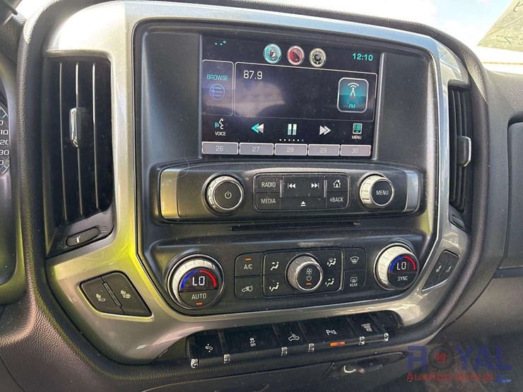 2015-chevrolet-silverado-3500-image-7