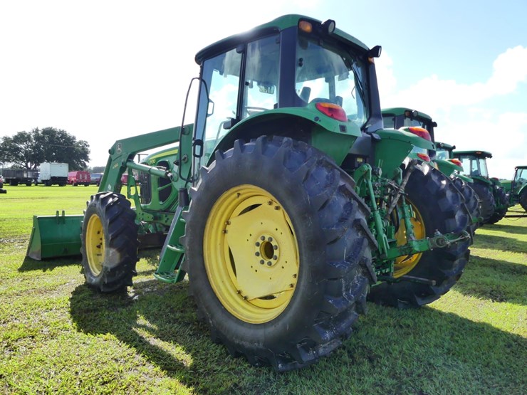 john-deere-7130-image-4