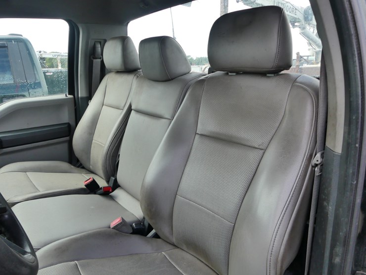 2019-ford-f350-xl-image-10