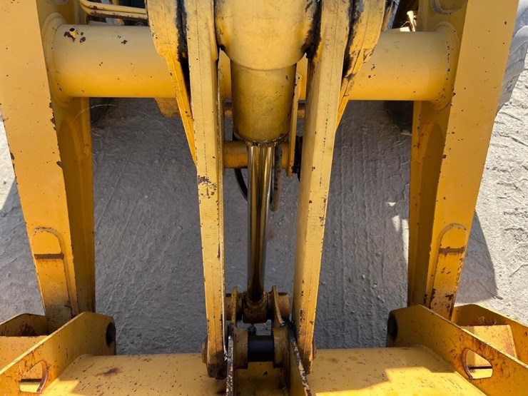 deere-310g-image-10