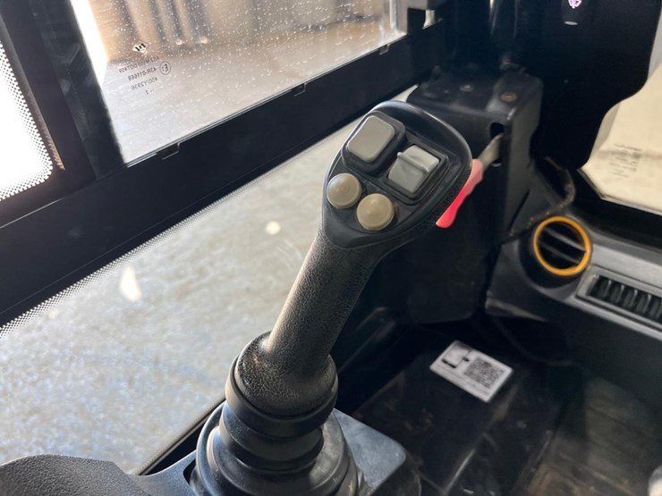 jcb-3ts-8t-image-27