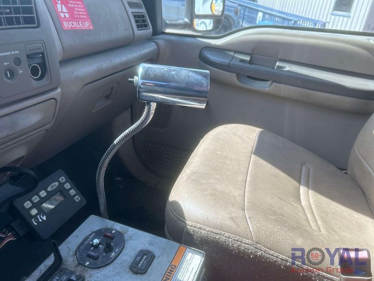 2002-ford-f450-image-42