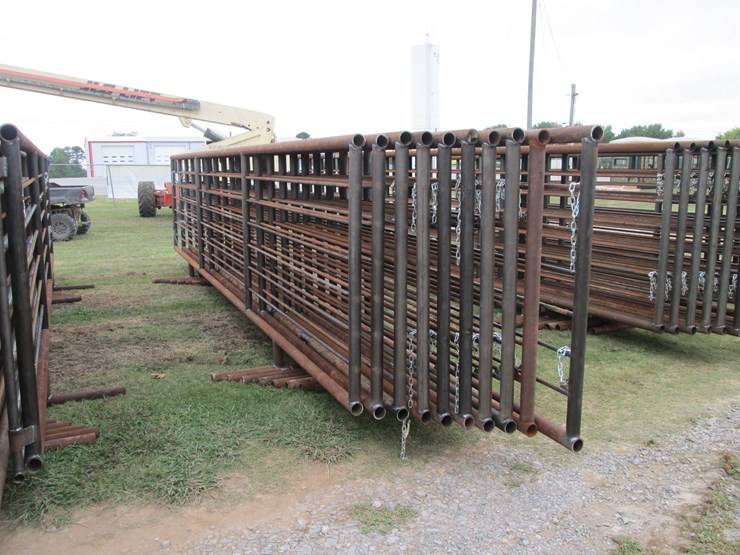 #63-•-(9)-freestanding-panels-&-(1)-gate-inv-#-29803-image-4