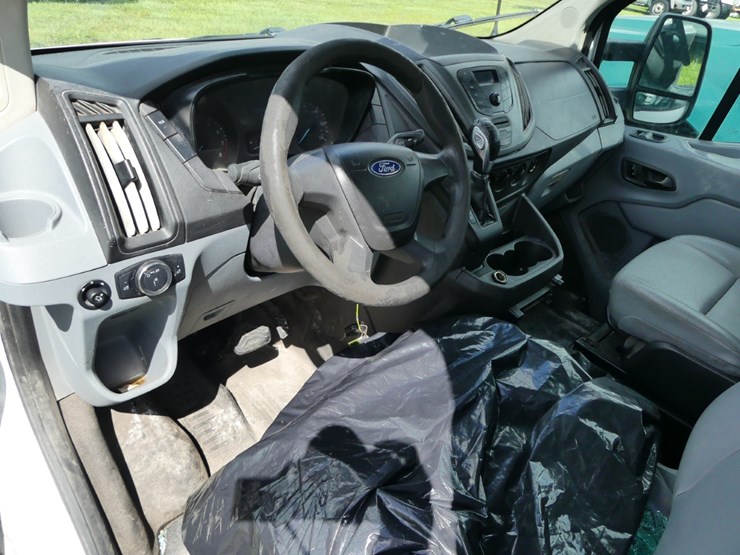 2017-ford-transit-image-12