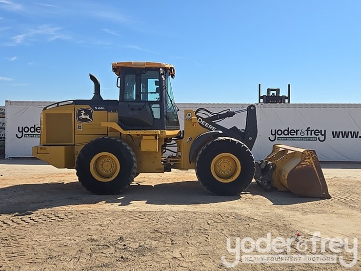 2019-deere-524l-image-6