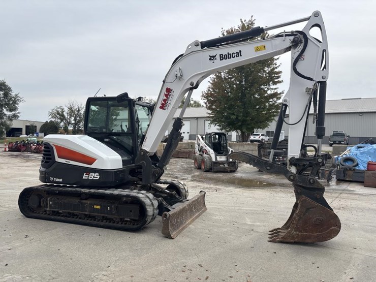 2019-bobcat-e85-image-4