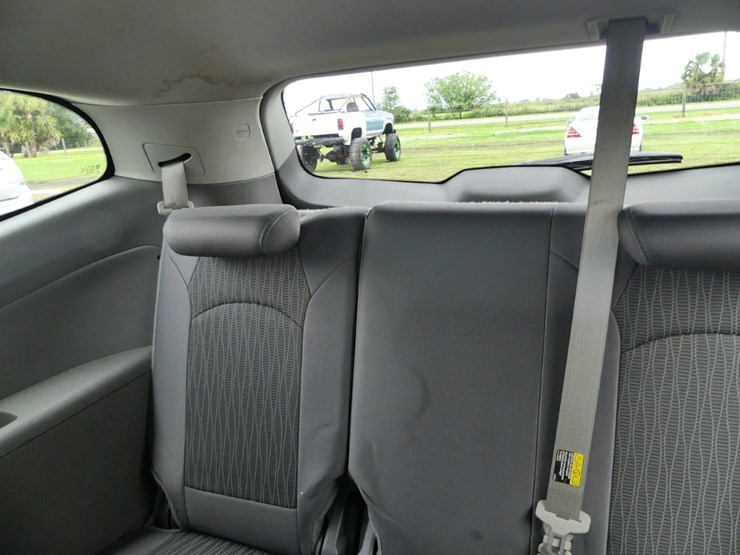 2013-chevrolet-traverse-image-9