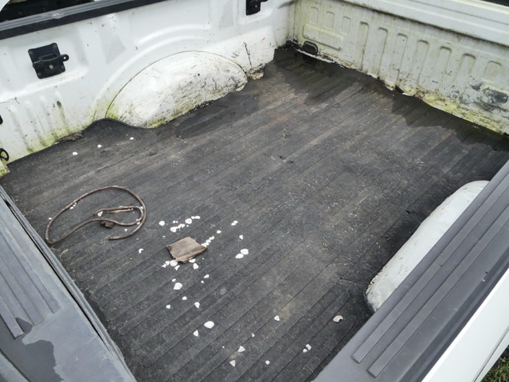 2016-ford-f150-xl-image-5