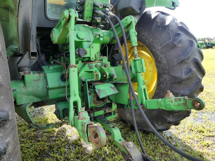 john-deere-6115d-image-5