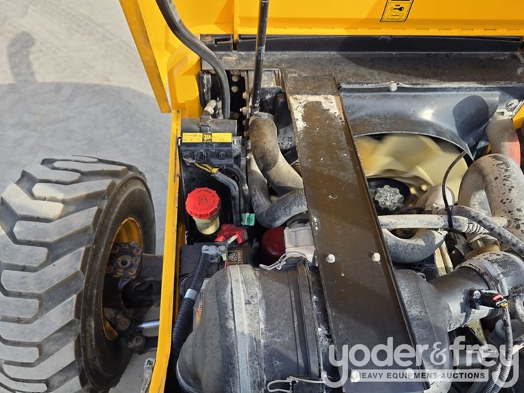 2017-jcb-930-image-45
