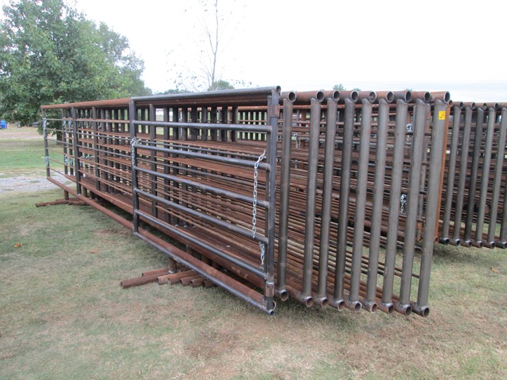 #62-•-(9)-freestanding-panels-&-(1)-gate-inv-#-29802-image-2