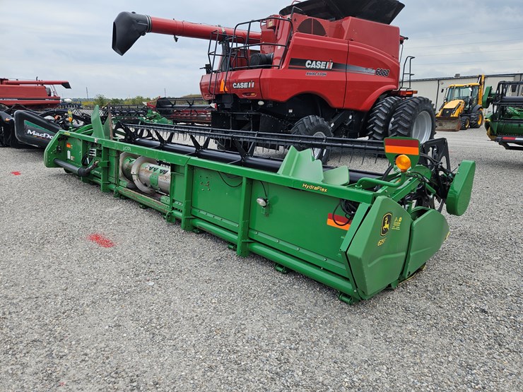 2012-john-deere-625f-image-5